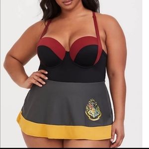 TORRID NWT HARRY POTTER HOGWARTS CREST SWIM DRESS